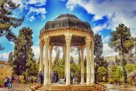 اعتراض و چگونه زیستن به سبک حافظ