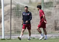 سروش با پنی‌سیلین و کلداکس در تمرین پرسپولیس