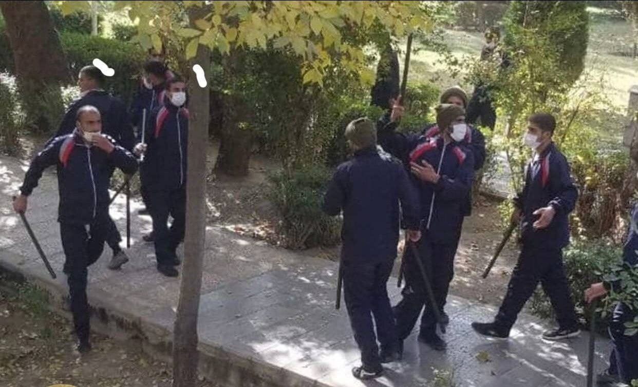 حضور گسترده نیروهای امنیتی در اطراف زاینده رود