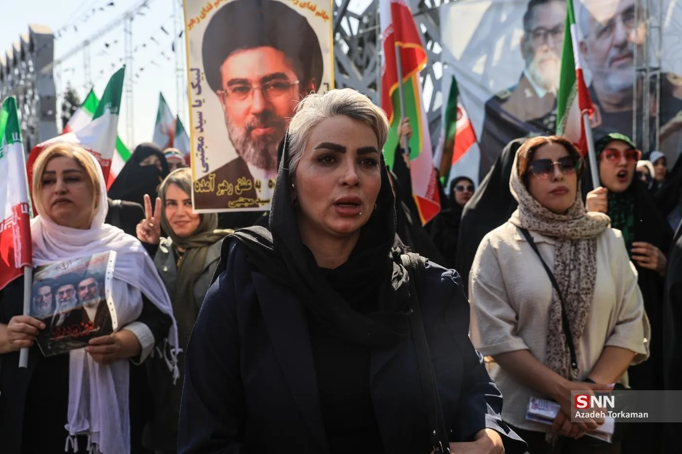 مراسم راهپیمایی دختران «جان‌فدای ایران»، ظهر جمعه (۲۸ فروردین ۱۴۰۵) از میدان امام حسین (ع) تا میدان انقلاب برگزار شد.