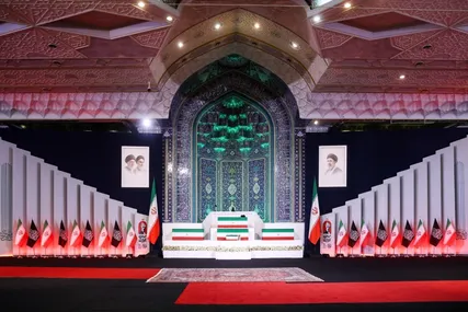 کدام مقامات خارجی به ایران آمدند؟