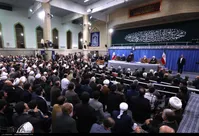 دیدار مسئولان و میهمانان کنفرانس وحدت اسلامی‌ با رهبر انقلاب+تصاویر