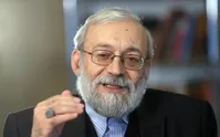 محمدجواد لاریجانی: در نیویورک اگر خانمی در خیابان راه برود و قسمت بالاتنه‌اش را لخت کرده باشد، پلیس جلویش را می‌گیرد