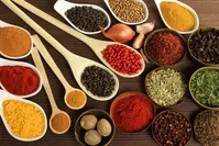 آیا ادویه‌ها هم فاسد می‌شوند؟