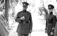 عکس/ رضاخان و محمدرضا پهلوی در حرم حضرت معصومه (س)؛ سال ۱۳۱۴