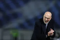 واکنش تند سرمربی سابق استقلال به حملات اسرائیل: فقط آنها چنین کاری می‌کنند!