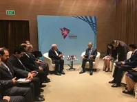 گفت‌وگوی ظریف با وزیران خارجه فیلیپین، ترکیه، ژاپن و نخست‌وزیر سنگاپور+عکس