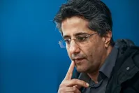 رئیس فدراسیون بوکس پناهنده شد؟