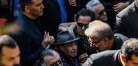 فیلم| ایرج  خواجه‌ امیری در سوگ اکبر گلپایگانی خواند