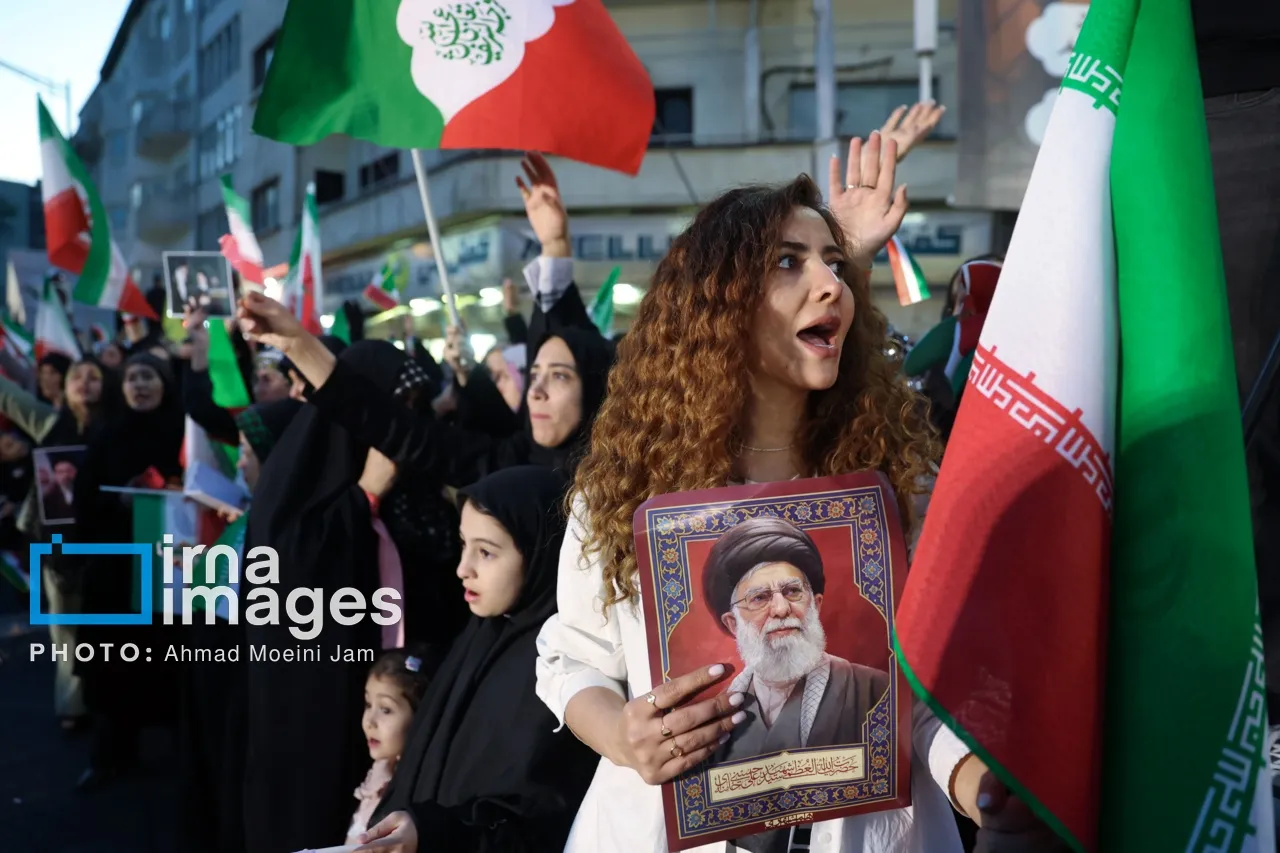 مراسم راهپیمایی دختران «جان‌فدای ایران»، ظهر جمعه (۲۸ فروردین ۱۴۰۵) از میدان امام حسین (ع) تا میدان انقلاب برگزار شد.