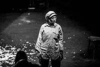 آزاده صمدی تهیه کننده شد