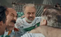 فیلم| رقابت عجیب و خنده‌دار سر زدن پنالتی در «نون‌خ»