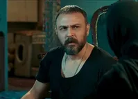 فیلم/ رضا پروانه در اکران خصوصی سریال بازنده آفتابی شد