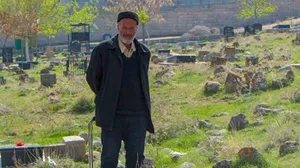 رازهای قبرستان پیرشلوار تبریز
