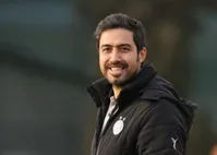 شاید خسرو حیدری در استقلال دو شغله شود!