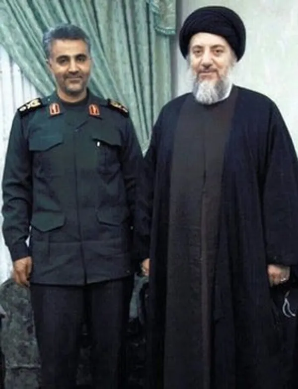سردار سلیمانی در کنار شهید حکیم