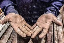 خوره‌ای به جان اقتصاد ایران به نام تورم/ «گرانی بنزین» سفره‌های خالی را ذوب می‌کند!