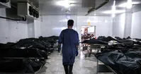 تصاویری تکاندهنده از فاجعه کرونا در تهران؛ سردخانه بهشت زهرا پر از اجساد قربانیان کرونا شده