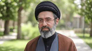 پیام رهبر انقلاب درباره تفاهم با آمریکا: نظر دیگری داشتم ولی از باب تعهّدی که رئیس‌جمهور به بنده دادند و تصریح به قبول مسئولیت آن نمودند، اجازه‌ی آن را صادر نمودم