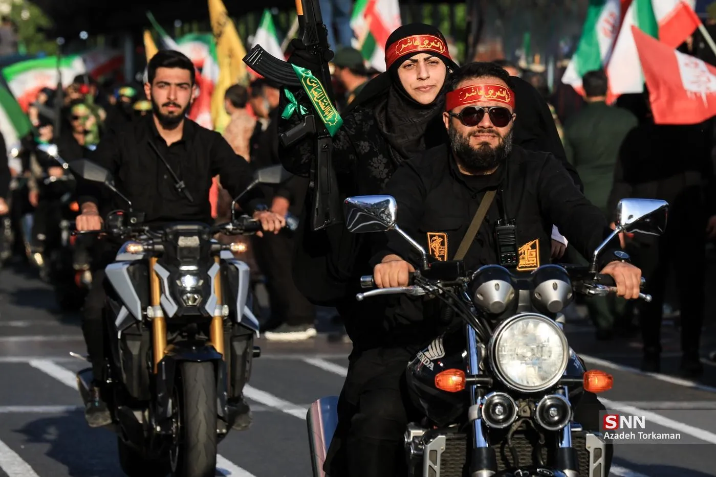 مراسم راهپیمایی دختران «جان‌فدای ایران»، ظهر جمعه (۲۸ فروردین ۱۴۰۵) از میدان امام حسین (ع) تا میدان انقلاب برگزار شد.