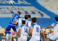 بازیکن و هواداران استقلال محروم شدند