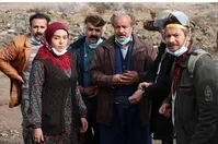 آقای سعید آقاخانی، ما تحمل می‌کنیم، اما دل خودتان نسوخت؟