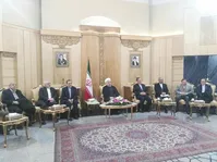 رئیس‌جهور تهران را به مقصد مسقط ترک کرد/جزئیات سفر به عمان و کویت/پیام محرمانه امیرکویت به روحانی درباره چه بود؟+تصاویر