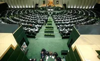 نمایندگان ایران ۲۰۰ میلیون تومان حق مسکن و دناپلاس می‌گیرند، نمایندگان سوئد آپارتمان ۴۵ متری و کارت مترو
