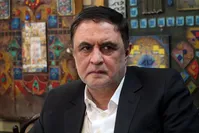 ناصر ایمانی: نارضایتی‌های سال گذشته تمام نشده، مسئولان دچار فراموشی زودرس نشوند
