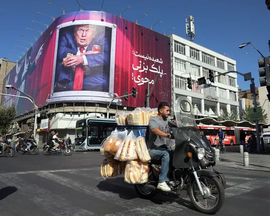 روز ۲۱۰ جنگ | سردار شکارچی: ترامپ و نتانیاهو را می‌کشیم | آمریکا، پیشنهاد آتش بس و بازگشایی تنگه هرمز را رد کرد | ادامه حملات اسرائیل به جنوب لبنان و نبرد در یمن
