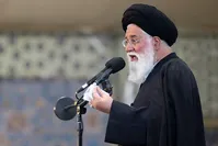 علم الهدی: طلا و نقره ضریح کسی را شفا نمی‌دهد| ابزار پیشگیری از کرونا را امام رضا فراهم می‌کند