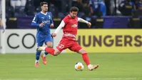 وحید هاشمیان، سعید مهری را نمی‌خواهد؛ هوادار متمول مخالف سرمربی پرسپولیس