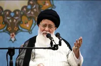 علم الهدی، عدول از دستور رهبری و دعوت به نفرت‌پراکنی: آتش روی بنزین نریزید آقای امام جمعه!