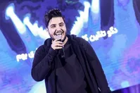 سوتی عجیب و غریب آرون افشار در کنسرتش