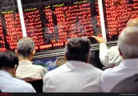 موج‌سواری روی بورس/ ۳ هزار و ۳۴۸ میلیارد تومان درآمد مالیاتی دولت از معاملات سهام