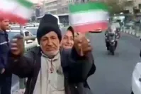 فیلم| شادی این زن و شوهر برای تیم ملی فوتبال خبرساز شد