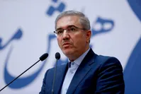 کسری و ناترازی شدید صندوق‌های بازنشستگی/ سن بازنشستگی افزایش می‌یابد؟