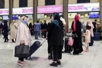 مصوبه جدید مجلس: همه‌ زنان برای خروج از کشور باید از «سرپرست» خود کسب اجازه کنند!