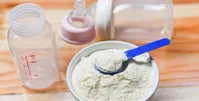 آیا شیر خشک می‌تواند بر سلامت کودک شما تأثیر بگذارد؟