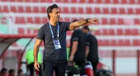 فرهاد مجیدی در امارات سلطان مربیان لیگ شد