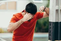 سرگیجه مزمن نشانه چیست؟ / درمان سرگیجه با گیاهان