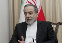 عراقچی: غنی سازی باید ادامه یابد/ صنعت موشکی هیچ وقت قابل مذاکره نیست