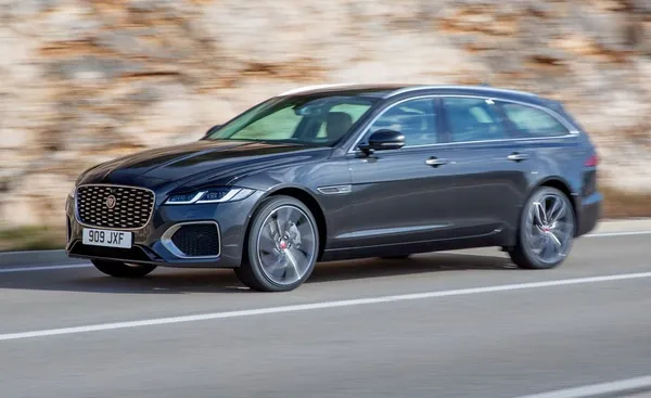 جگوار Sportbrake XF

 با توجه به اینکه XF Sportbrake مجهز به پیشرانه ۶-V مجهز به موتور V-۶ است، تخمین زده شده که میزان فروش این محصولات کم باشد و در نتیجه تولید آن متوقف شود. 