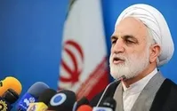 روایت اژه‌ای از زدوبند عجیب خودروسازان: خودرو را تنها به ۱۵ نمایندگی می‌دادند تا قیمت را بالا ببرند| دلار و ارز‌ها را هم تنها به ۱۵ صرافی می‌دادند| چرا امکانات در اختیار عده‌ای خاص قرار گرفته؟