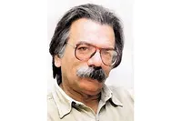 فرزاد: بدترین تهمت‌ها را به هنرمندان برجسته می‌زنند