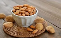 این آجیل بیشترین میزان ویتامین E را بین مغز‌ها دارد