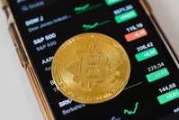 قیمت بیت‌کوین به ۵۰ هزار دلار می‌رسد؟