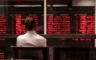 بورس همچنان قرمز/ ریزش ۷۶۱۷ واحدی شاخص