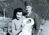 عکس/ «فوزیه» در کنار سه فرزندش شهناز، نادیا و حسین»؛ دهه ۲۰ و ۳۰