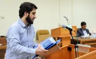 واکنش قاضی به ارائه پیام‌های رد و بدل شده گروهی در بانک سرمایه از سوی متهم رضوی: به دست آوردن این اطلاعات و اسناد جرم است| داماد وزیر کار چگونه به اسناد سری دسترسی پیدا کرده است؟